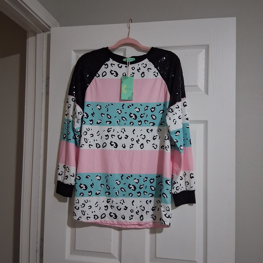 Women's Long Sleeve Leopard Print Tee - Pink, Blue, Black